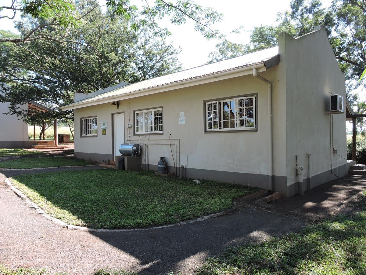 Hluhluwe Country Cottages Bagian luar foto